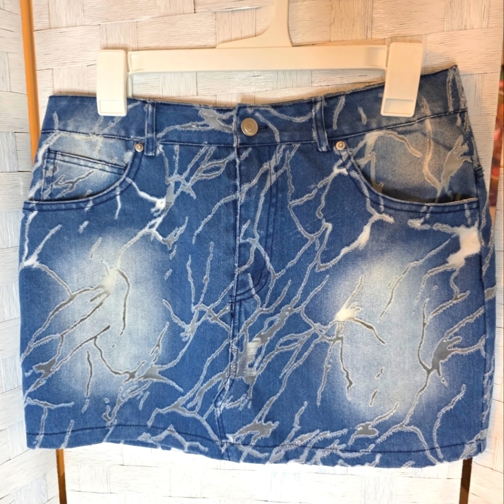 FASHION NOVA Denim Skirt - Picture 2 of 6